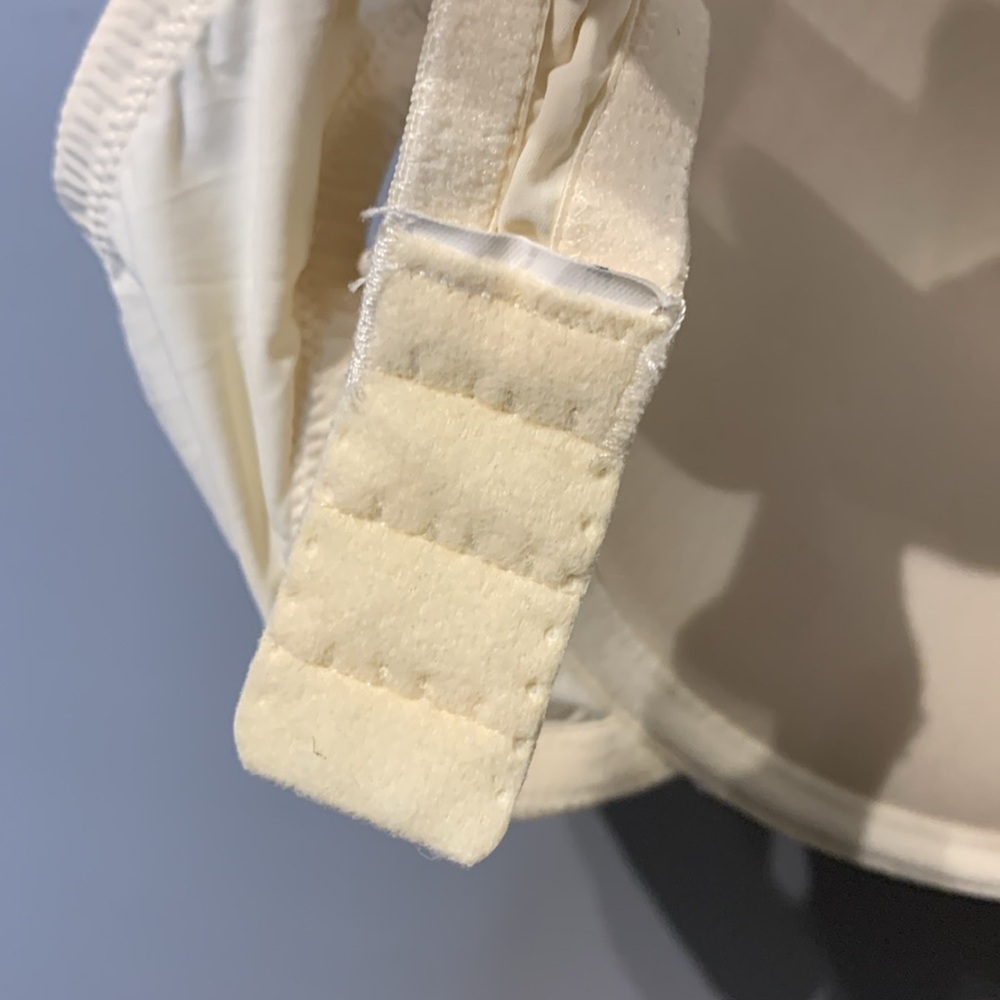 ⭐️ 5 for 20$! ⭐️ Padded Cream T-shirt Bra - Picture 5 of 5